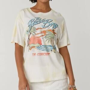 FREE PEOPLE NWOT Beach Boys In Concert Boyfriend Tee Daydreamer Band Tie Dye S